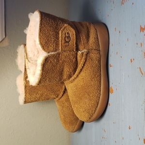 UGG Boots Toddler Girl Size 6 (USA)